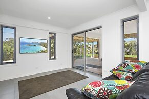 Smith Beach Getaways Beachwood House