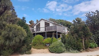 Smith Beach Getaways Beachwood House