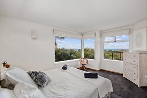 Smith Beach Getaways Beachwood Luxury Villa