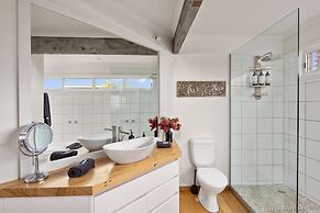 Smith Beach Getaways Beachwood Luxury Villa