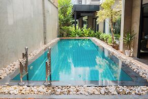 S2 Modern Boutique Hotel