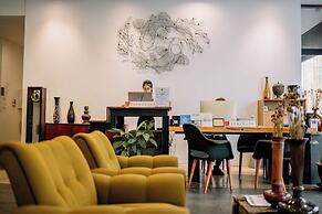 S2 Modern Boutique Hotel