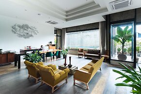 S2 Modern Boutique Hotel