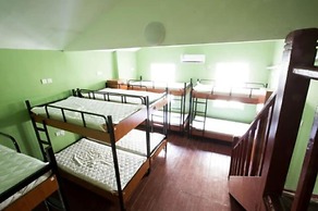 Meet int'l Youth Hostel Pichaiyuan