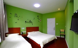 Meet int'l Youth Hostel Pichaiyuan