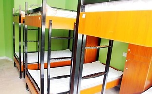 Meet int'l Youth Hostel Pichaiyuan