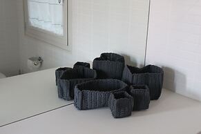 Luxury Apartment Front Lake View