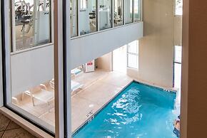 Crystal Shores 1104 2 Bedroom Condo by RedAwning