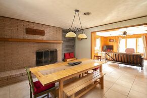 The Lazy A Rr7221 3 Bedroom Home by RedAwning