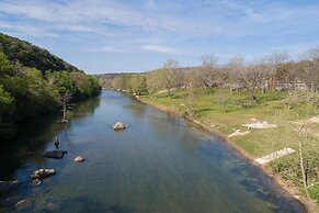 The Lazy A Rr7221 3 Bedroom Home by RedAwning