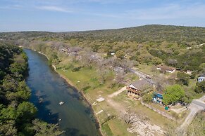 The Lazy A Rr7221 3 Bedroom Home by RedAwning