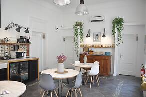 Borgo Vergini Garden