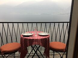 Il Salice on the Lake