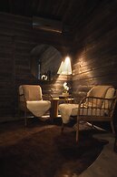 Arctic TreeHouse Hotel