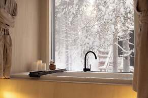 Arctic TreeHouse Hotel