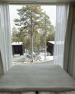 Arctic TreeHouse Hotel