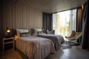 Arctic TreeHouse Hotel