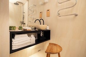 Arctic TreeHouse Hotel