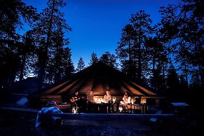 Arctic TreeHouse Hotel
