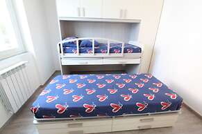 Luxury Apartment with Pool