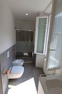 New Luxury House on the Lake