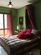 Swan's Nest Luxury Apartment on the Lake