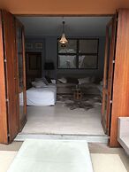 Swan's Nest Luxury Apartment on the Lake