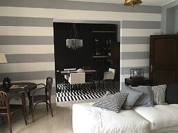 Swan's Nest Luxury Apartment on the Lake