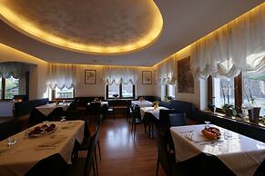 Albergo De March
