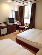 Jade Spring Hot Spring Hotel