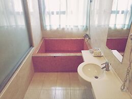 Jade Spring Hot Spring Hotel