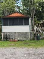 Riverbay Adventure Inn
