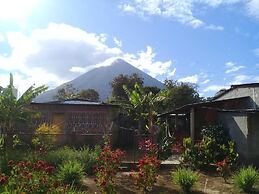 Inn Hospedaje BullShark