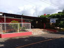 Inn Hospedaje BullShark