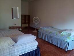 Inn Hospedaje BullShark