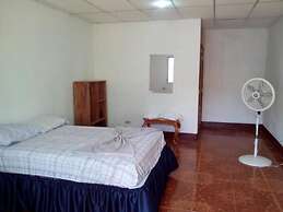 Inn Hospedaje BullShark