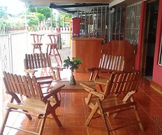 Inn Hospedaje BullShark