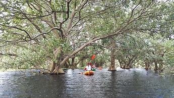 Inn Hospedaje BullShark