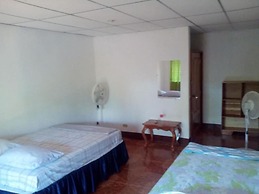 Inn Hospedaje BullShark