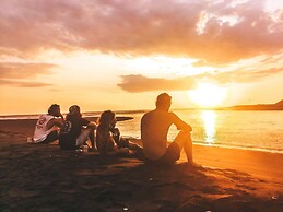 Swell Surf & Lifestyle Hotel