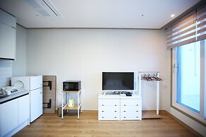 Flora Hostel Pension