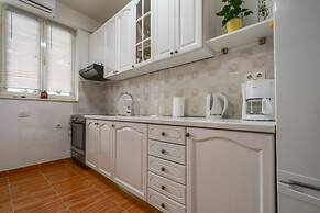 Apartments Vicenco  top location  Split