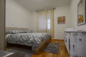 Apartments Vicenco  top location  Split