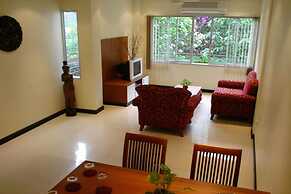 Amstellux Apartments