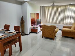 Amstellux Apartments