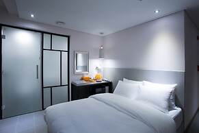 Hotel Millhaus Shinchon