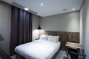 Hotel Millhaus Shinchon