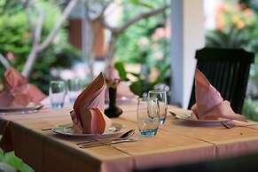 Han & Daniel Villa Boutique