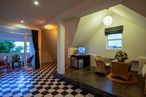 Han & Daniel Villa Boutique