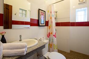 Han & Daniel Villa Boutique